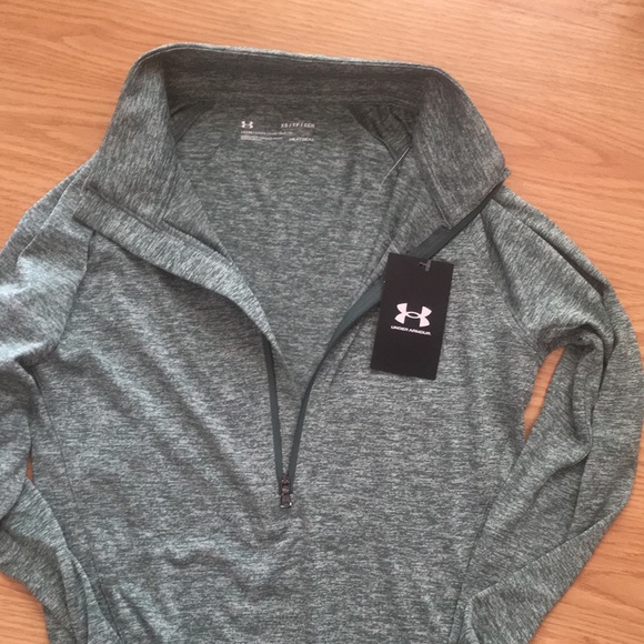Under Armour Loose Heatgear - Picture 3 of 4